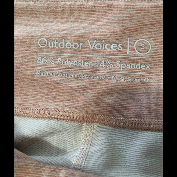 8.Outdoor Voices® 3/4 Warmup Leggings - Picture 8 of 8